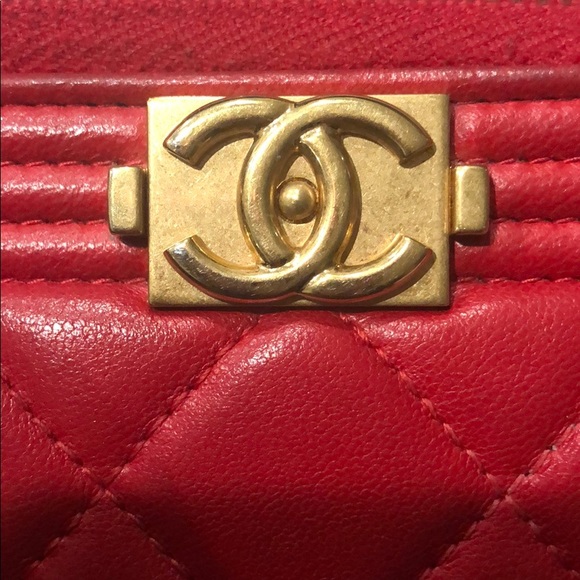 CHANEL lambskin le boy wallet - Picture 7 of 8